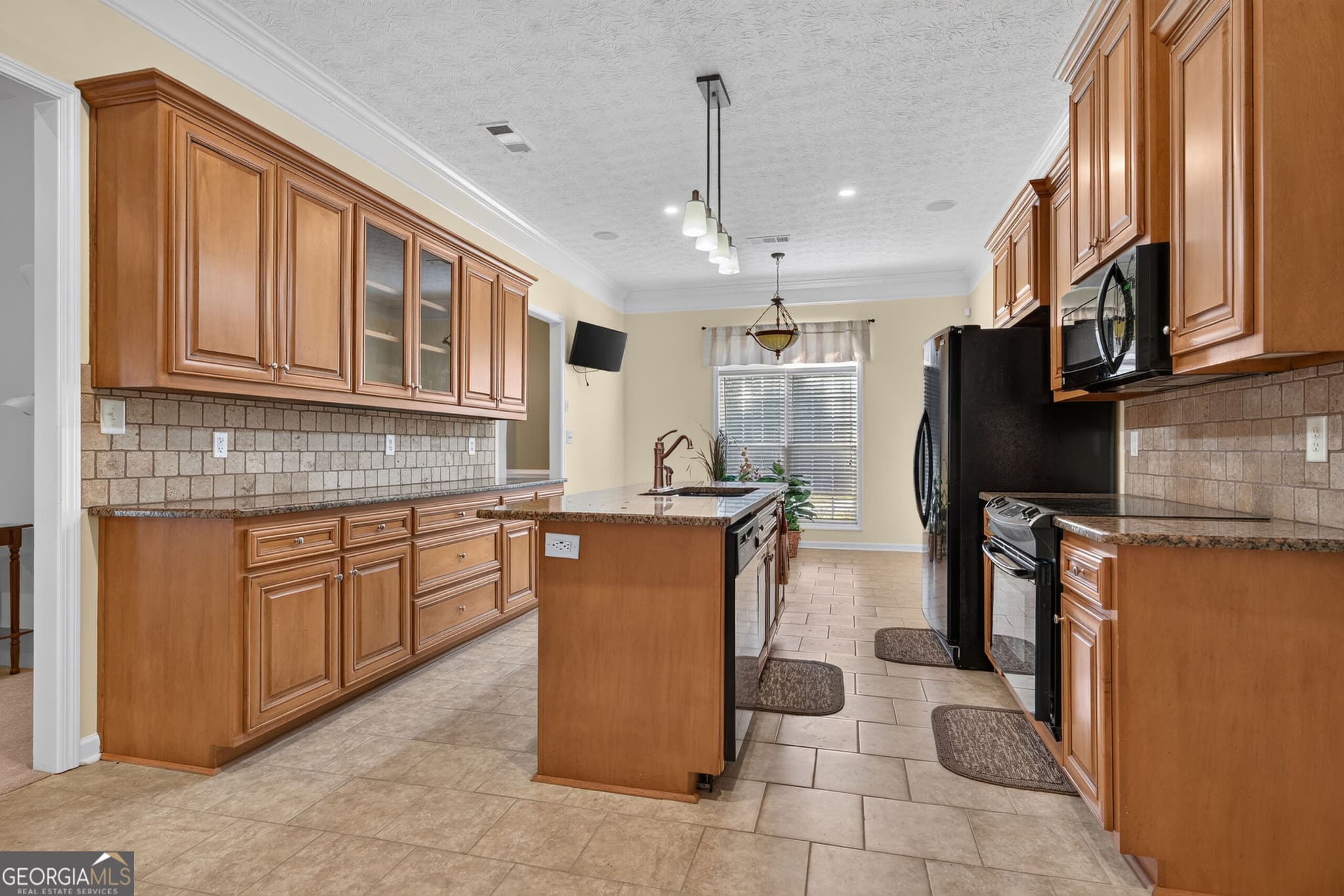 4 bedroom, 3.5 bathroom, 3,200 sq ft single family residence for sale at 6502 Yellowstone Way, Lizella, GA 31052 — photo 10