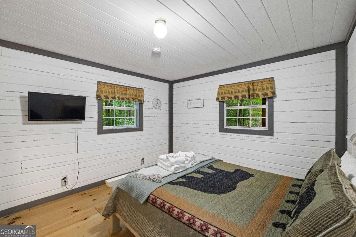 2 bedroom, 2 bathroom, 1,131 sq ft cabin,single family residence for sale at 218 Broken Arrow Way 17, Epworth, GA 30541 — photo 9