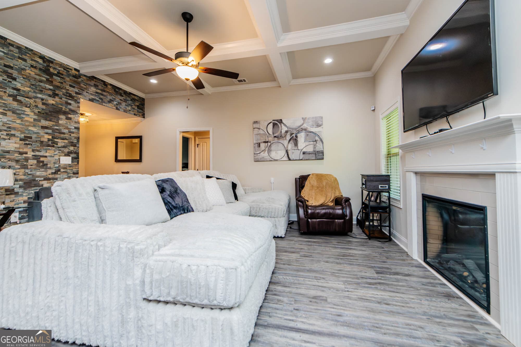 4 bedroom, 2 bathroom, 1,800 sq ft single family residence for sale at 234 Creek Ridge Drive, Warner Robins, GA 31088 — photo 3