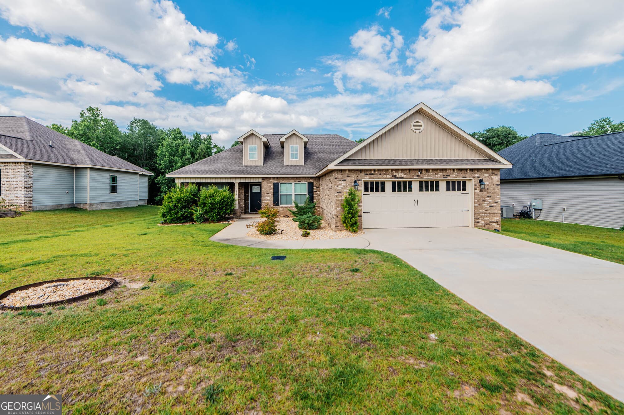 4 bedroom, 2 bathroom, 1,800 sq ft single family residence for sale at 234 Creek Ridge Drive, Warner Robins, GA 31088