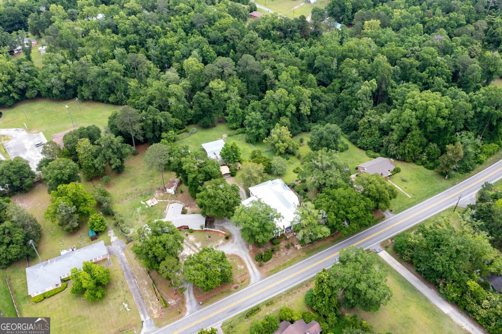 3 bedroom, 2.5 bathroom, 3,020 sq ft single family residence for sale at 311 Hartford Road, Fort Gaines, GA 39851 — photo 9