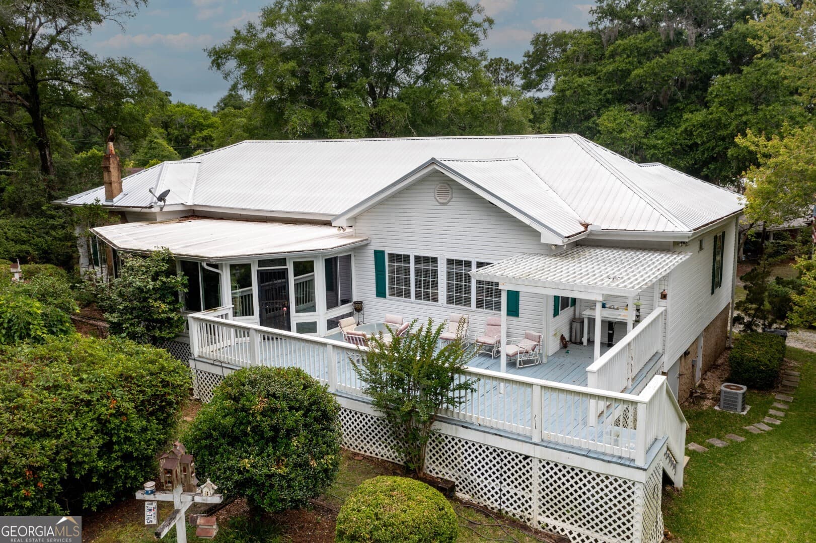 3 bedroom, 2.5 bathroom, 3,020 sq ft single family residence for sale at 311 Hartford Road, Fort Gaines, GA 39851 — photo 4