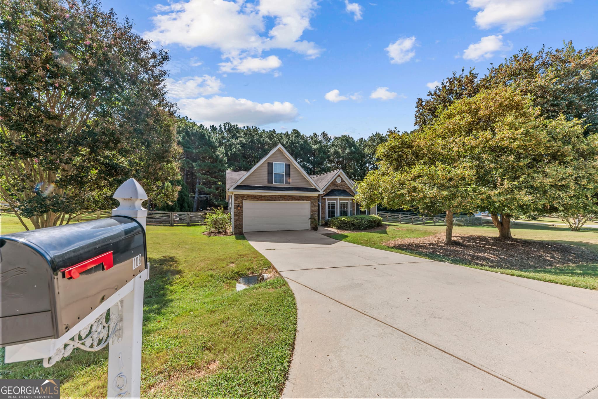 3 bedroom, 2 bathroom, 1,929 sq ft single family residence for sale at 108 Wortham Drive, Buckhead, GA 30625 — photo 4