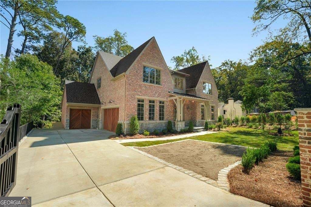 7 bedroom, 7 bathroom single family residence for sale at 3843 Lake Forrest Drive, Atlanta, GA 30342 — photo 3