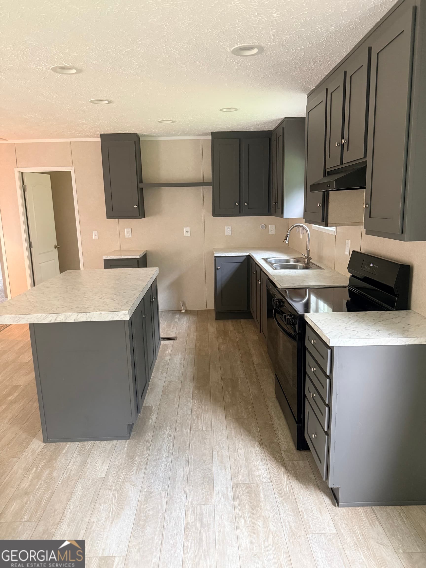 3 bedroom, 2 bathroom, 1,344 sq ft single family residence for sale at 645 Bent Knee Road, Keysville, GA 30816 — photo 7
