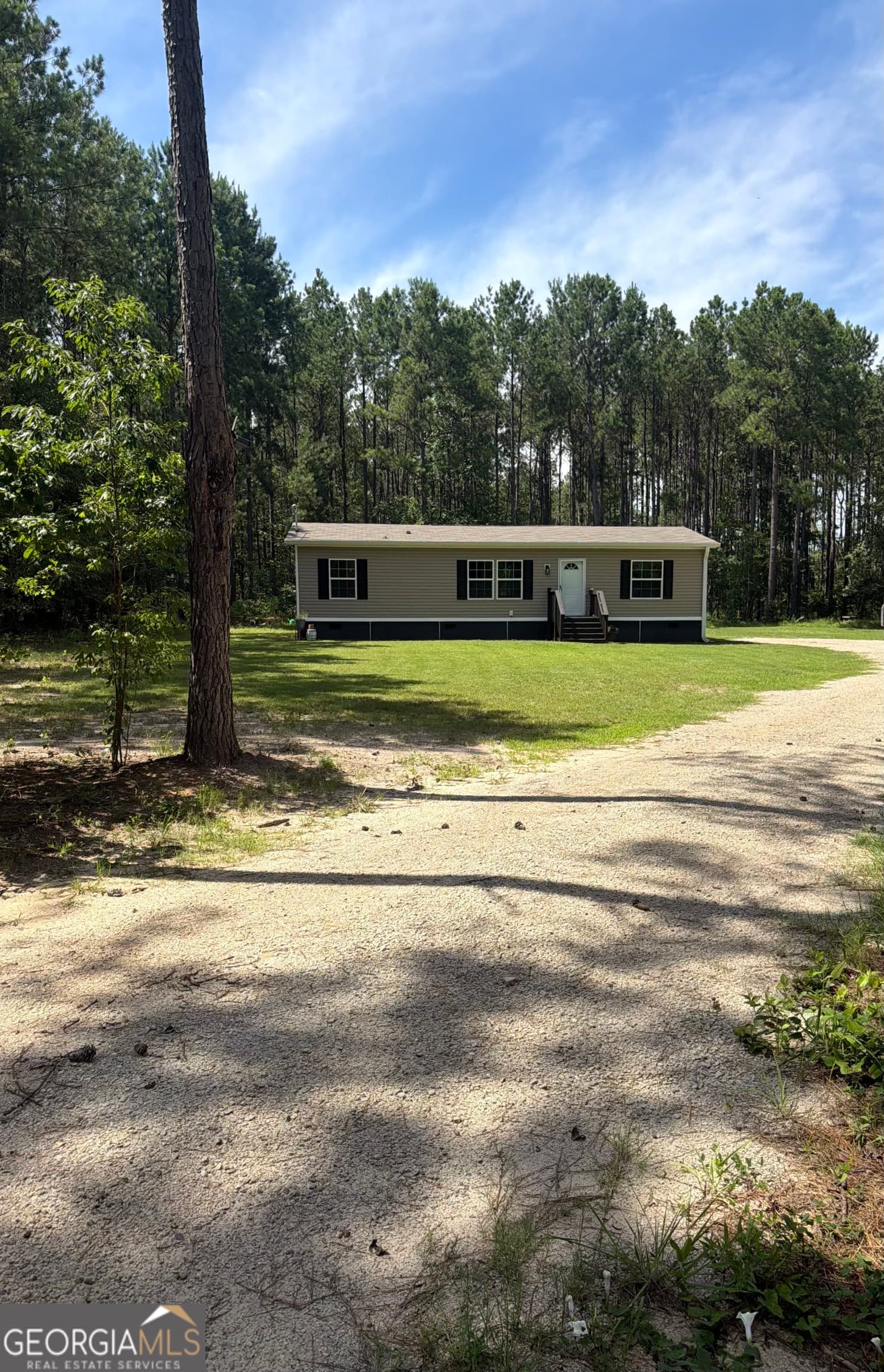 3 bedroom, 2 bathroom, 1,344 sq ft single family residence for sale at 645 Bent Knee Road, Keysville, GA 30816 — photo 1 of 36
