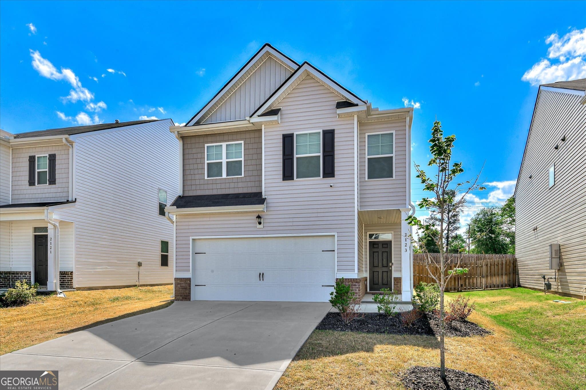 4 bedroom, 2.5 bathroom, 1,976 sq ft single family residence for sale at 2123 Saltwater Bend, Beech Island, SC 29842 — photo 2