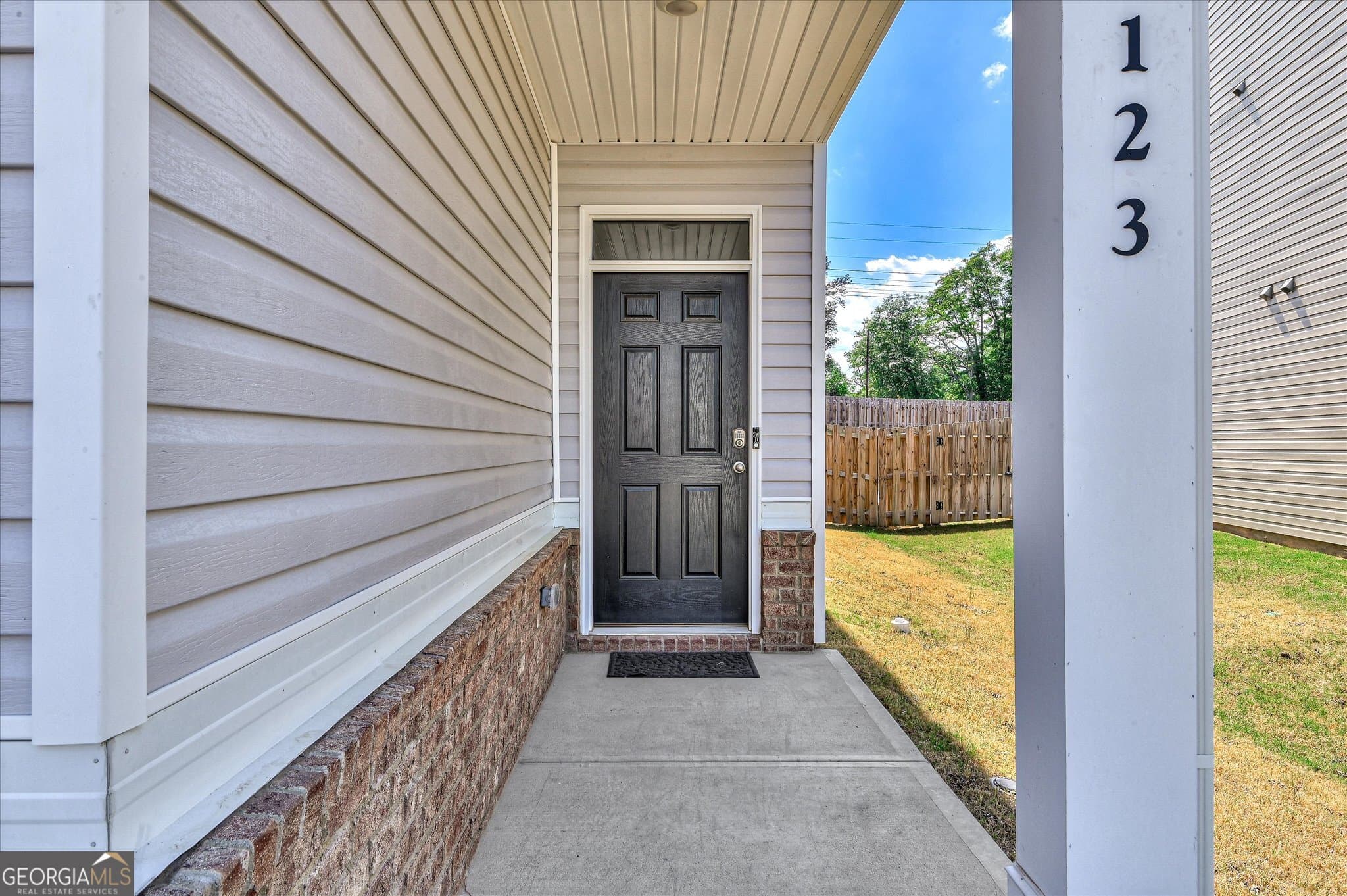 4 bedroom, 2.5 bathroom, 1,976 sq ft single family residence for sale at 2123 Saltwater Bend, Beech Island, SC 29842 — photo 4