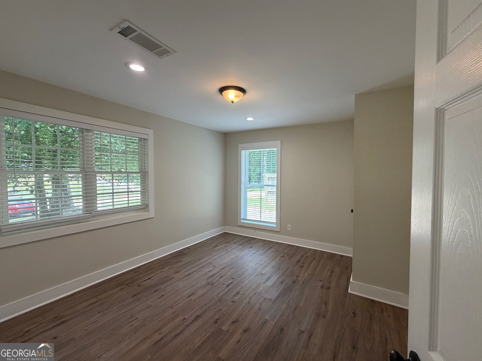 5 bedroom, 2 bathroom, 1,740 sq ft single family residence for sale at 3826 S Ridge Drive, Lithia Springs, GA 30122 — photo 7