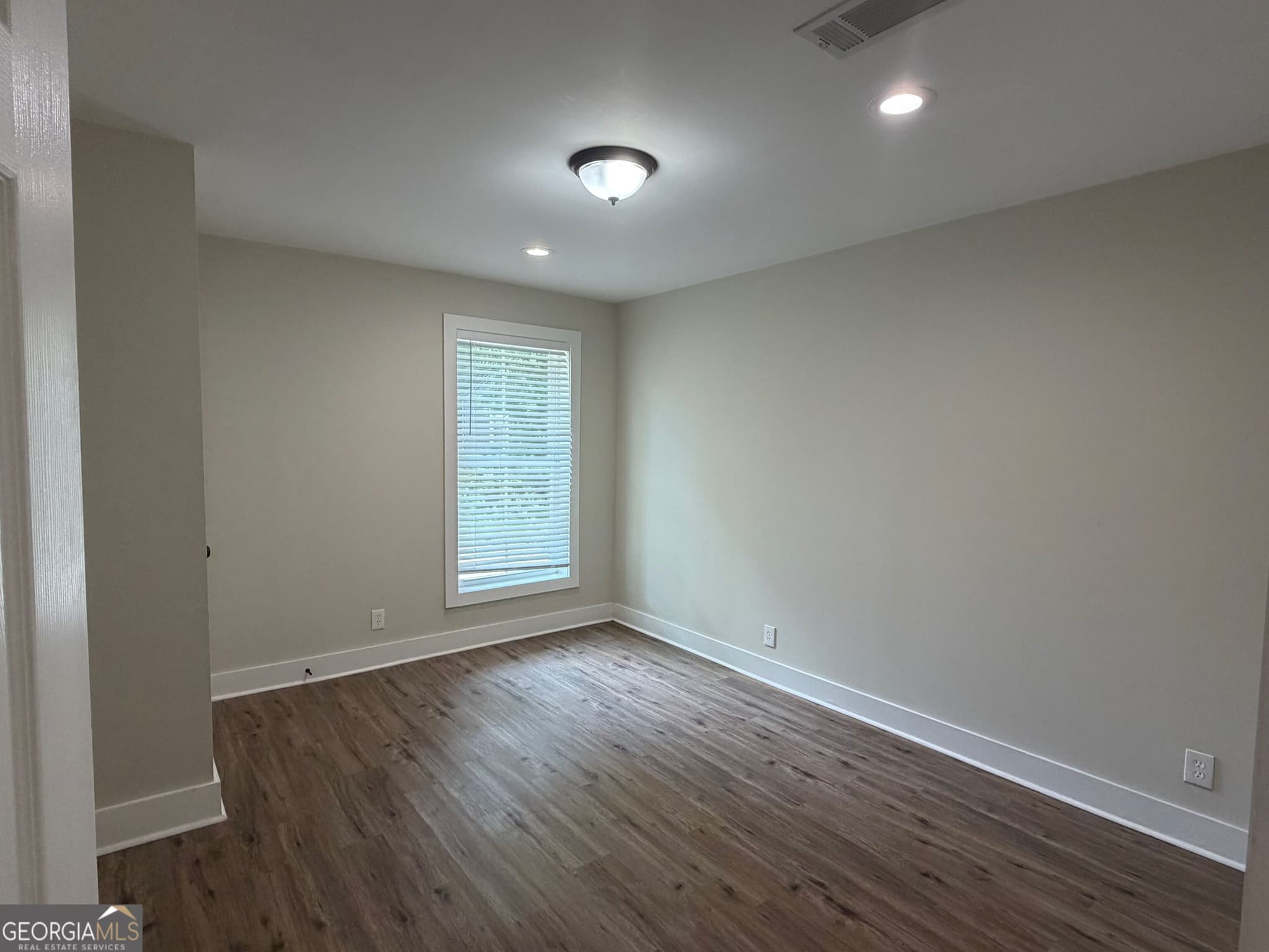 5 bedroom, 2 bathroom, 1,740 sq ft single family residence for sale at 3826 S Ridge Drive, Lithia Springs, GA 30122 — photo 8