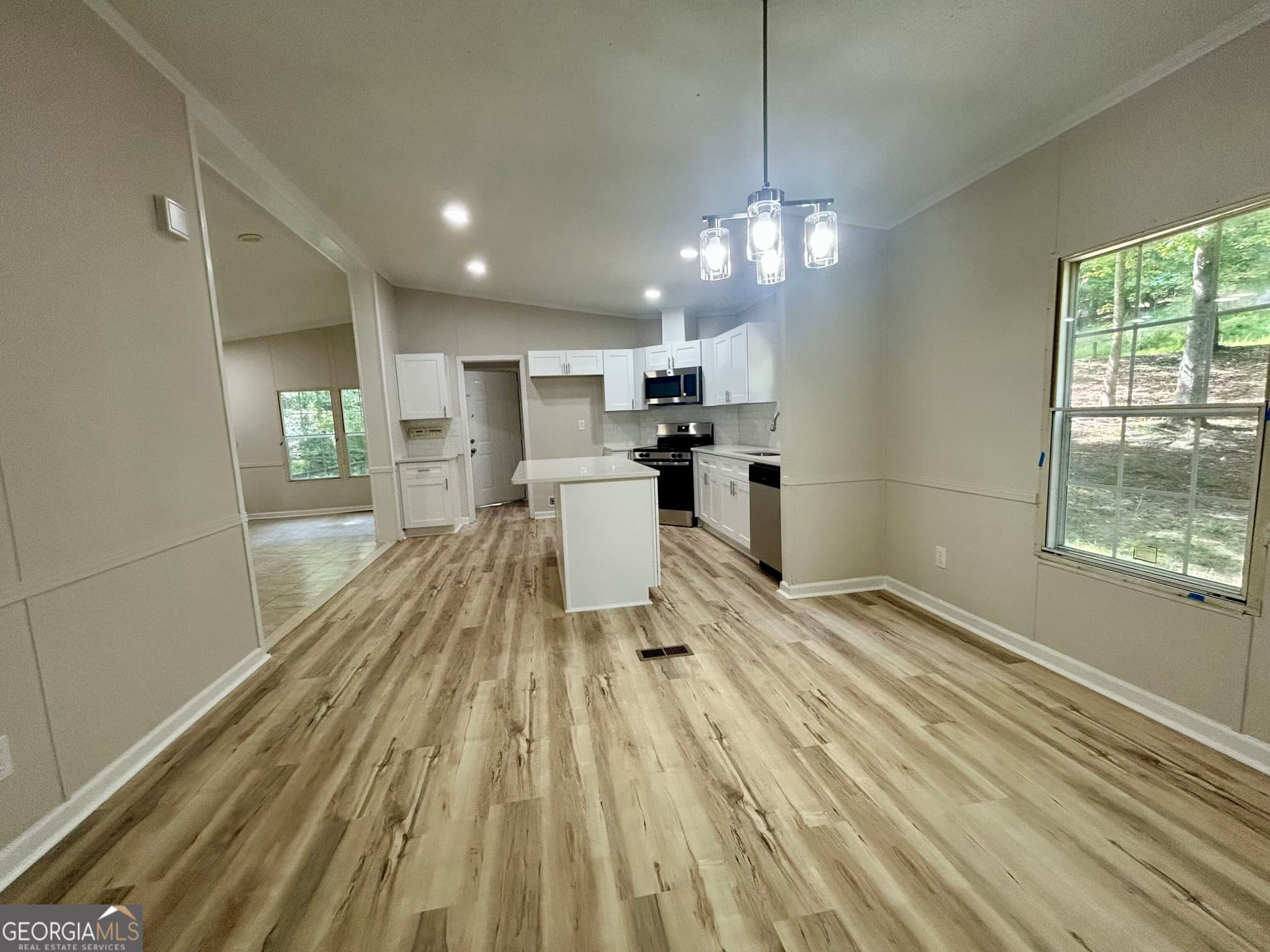 3 bedroom, 2 bathroom, 1,856 sq ft manufactured home,single family residence for sale at 839 Wooten Road, Cleveland, GA 30528 — photo 9