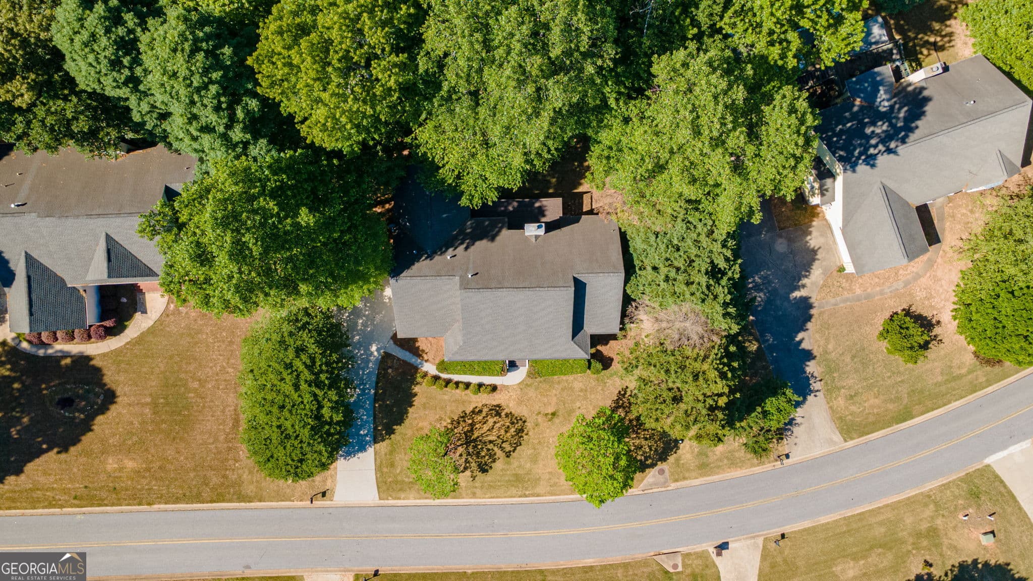 5 bedroom, 3.5 bathroom, 3,756 sq ft single family residence for sale at 149 Walnut Ridge Drive, Hoschton, GA 30548 — photo 7