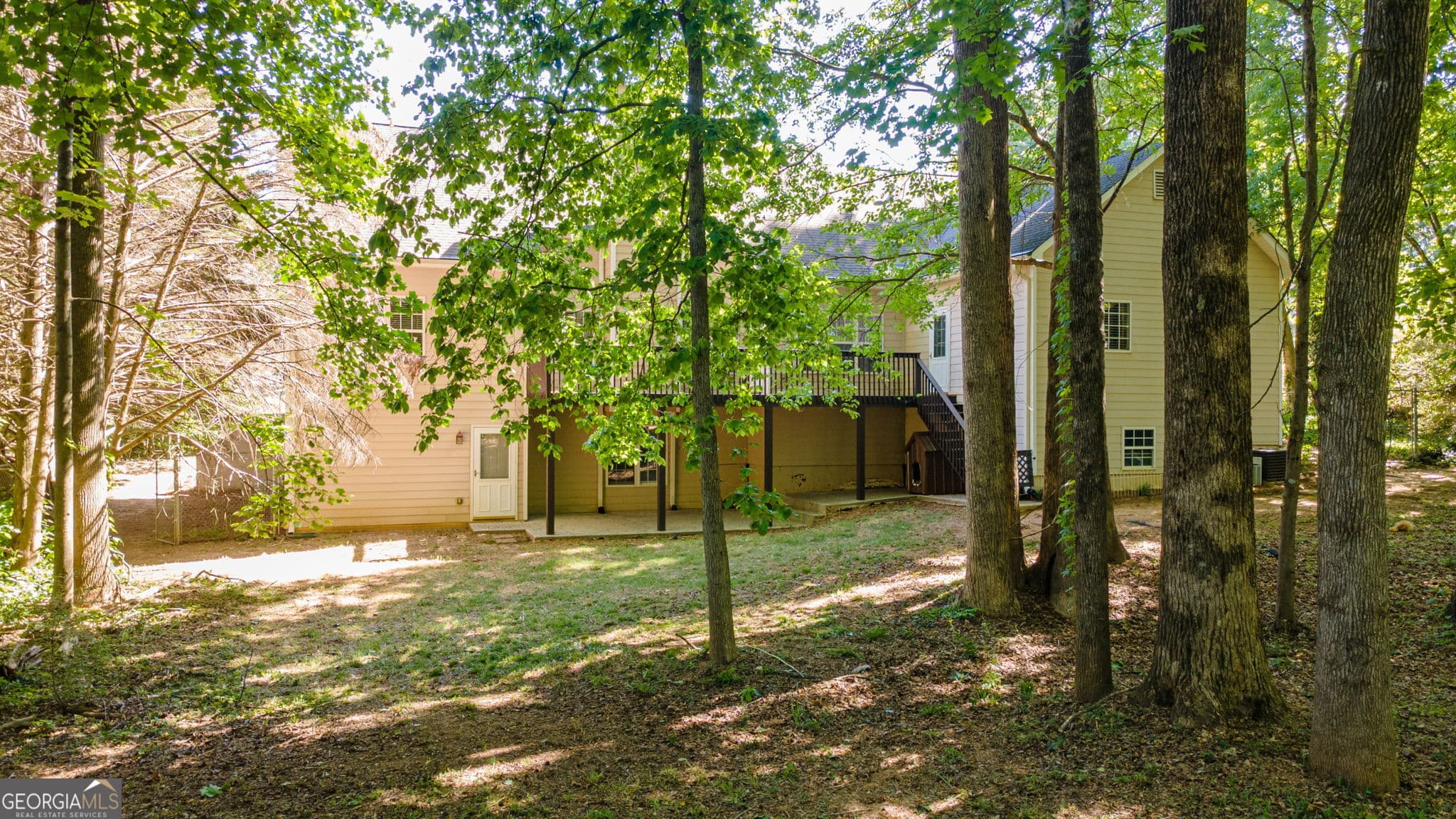 5 bedroom, 3.5 bathroom, 3,756 sq ft single family residence for sale at 149 Walnut Ridge Drive, Hoschton, GA 30548 — photo 9