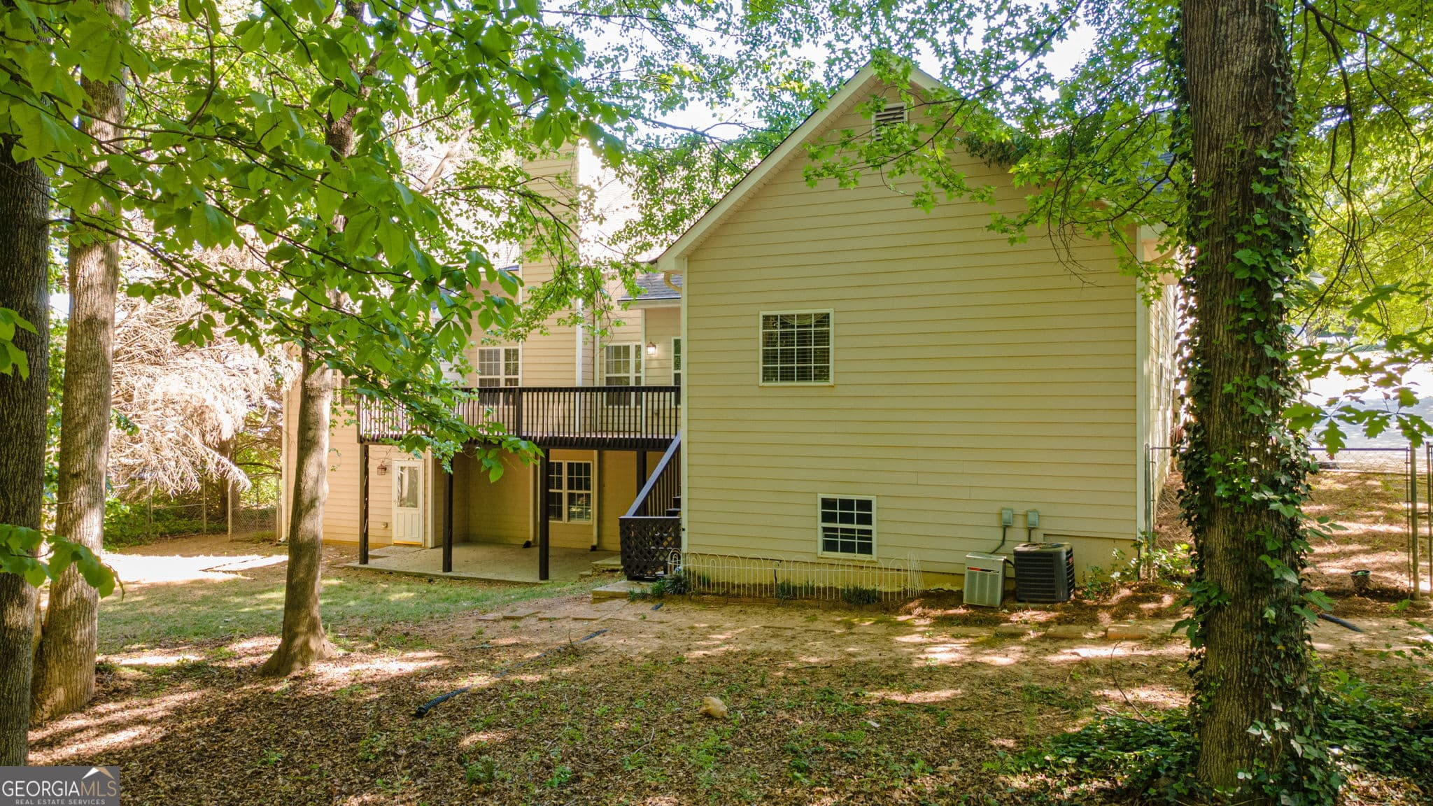 5 bedroom, 3.5 bathroom, 3,756 sq ft single family residence for sale at 149 Walnut Ridge Drive, Hoschton, GA 30548 — photo 8