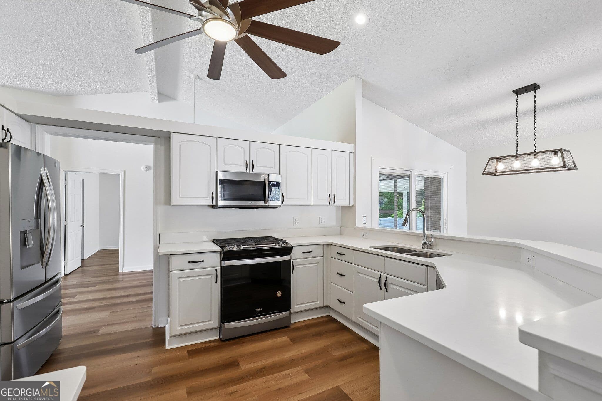 4 bedroom, 2 bathroom, 2,253 sq ft single family residence for sale at 601 Bartlett Street, St. Marys, GA 31558 — photo 8