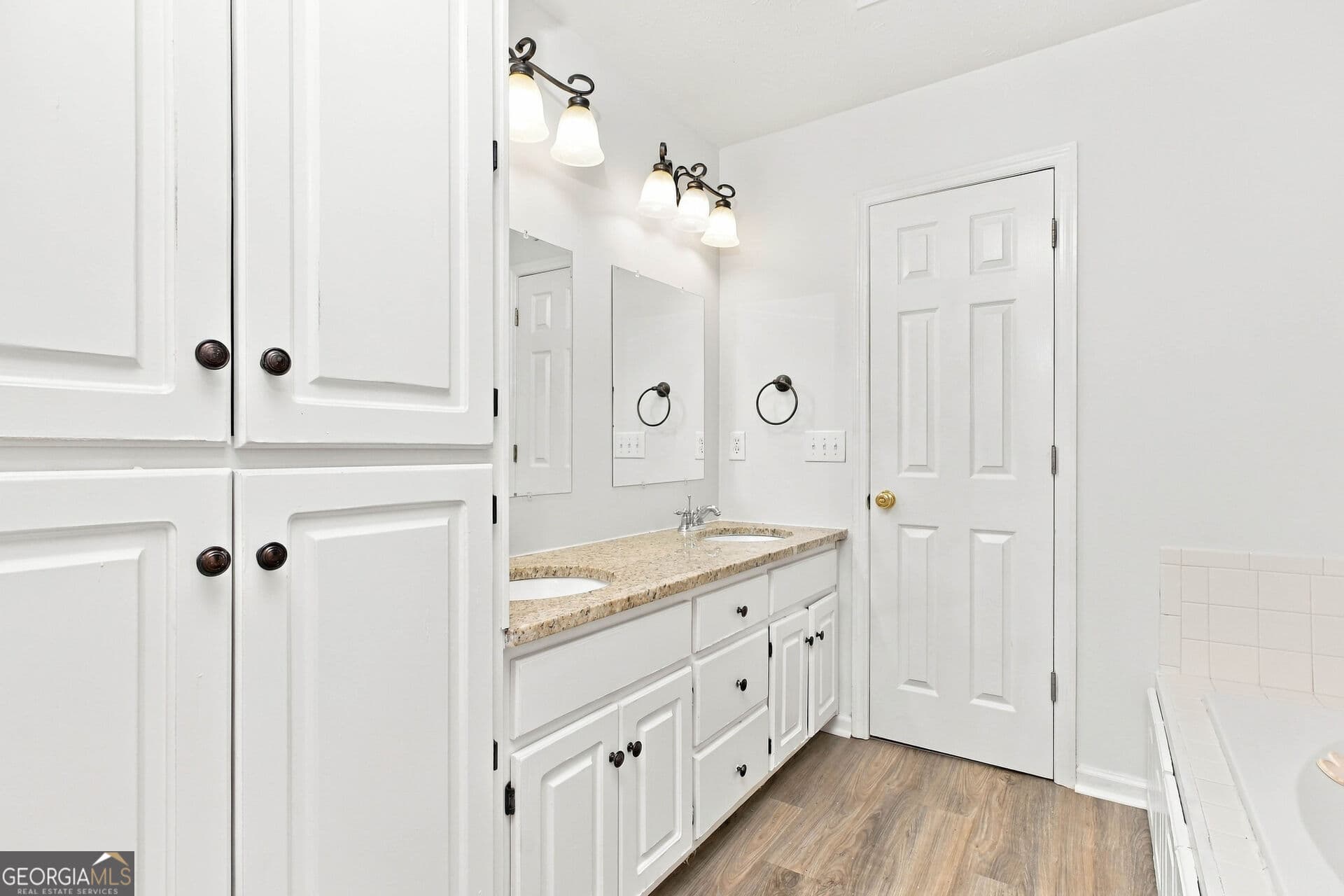 5 bedroom, 3.5 bathroom, 2,421 sq ft single family residence for sale at 1842 Plantation Creek Road, Fortson, GA 31808 — photo 8