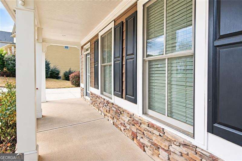 4 bedroom, 3 bathroom single family residence for rent at 69 Haven Crest Court, Dallas, GA 30132 for $2,720 a month — photo 4