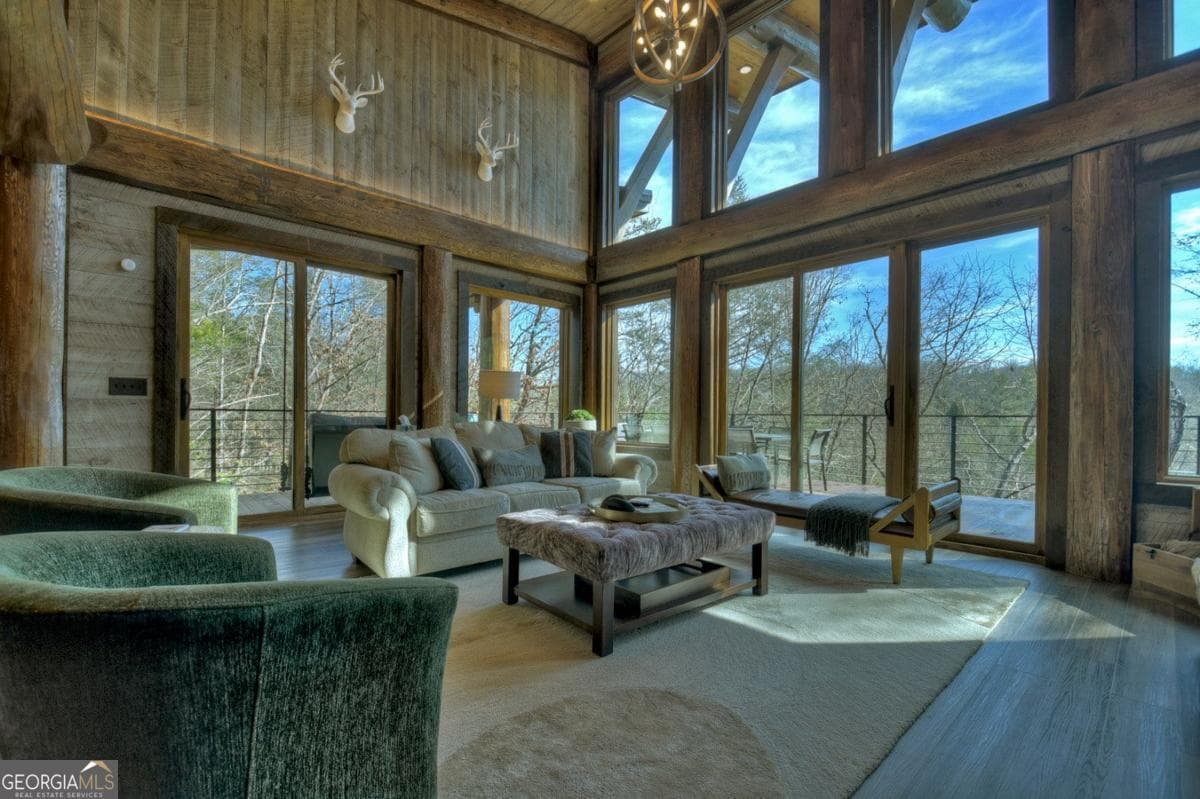 4 bedroom, 3.5 bathroom, 4,495 sq ft cabin,single family residence for sale at 188 Paul Drive, Blue Ridge, GA 30513 — photo 6