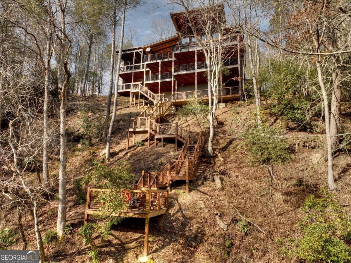 4 bedroom, 3.5 bathroom, 4,495 sq ft cabin,single family residence for sale at 188 Paul Drive, Blue Ridge, GA 30513 — photo 3