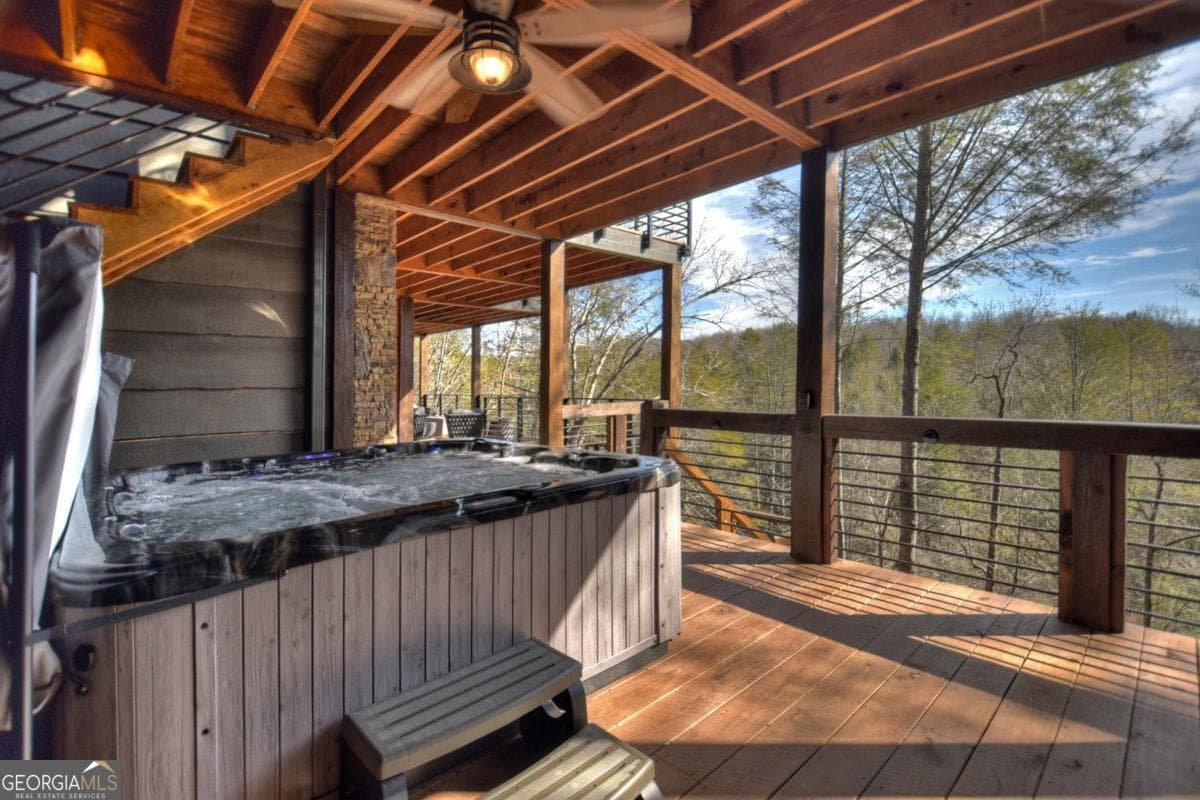 4 bedroom, 3.5 bathroom, 4,495 sq ft cabin,single family residence for sale at 188 Paul Drive, Blue Ridge, GA 30513 — photo 8