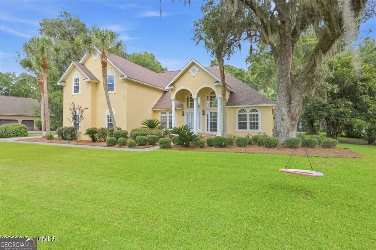 4 bedroom, 3 bathroom, 3,587 sq ft single family residence for sale at 102 Laurel Grove Road, Brunswick, GA 31523 — photo 2