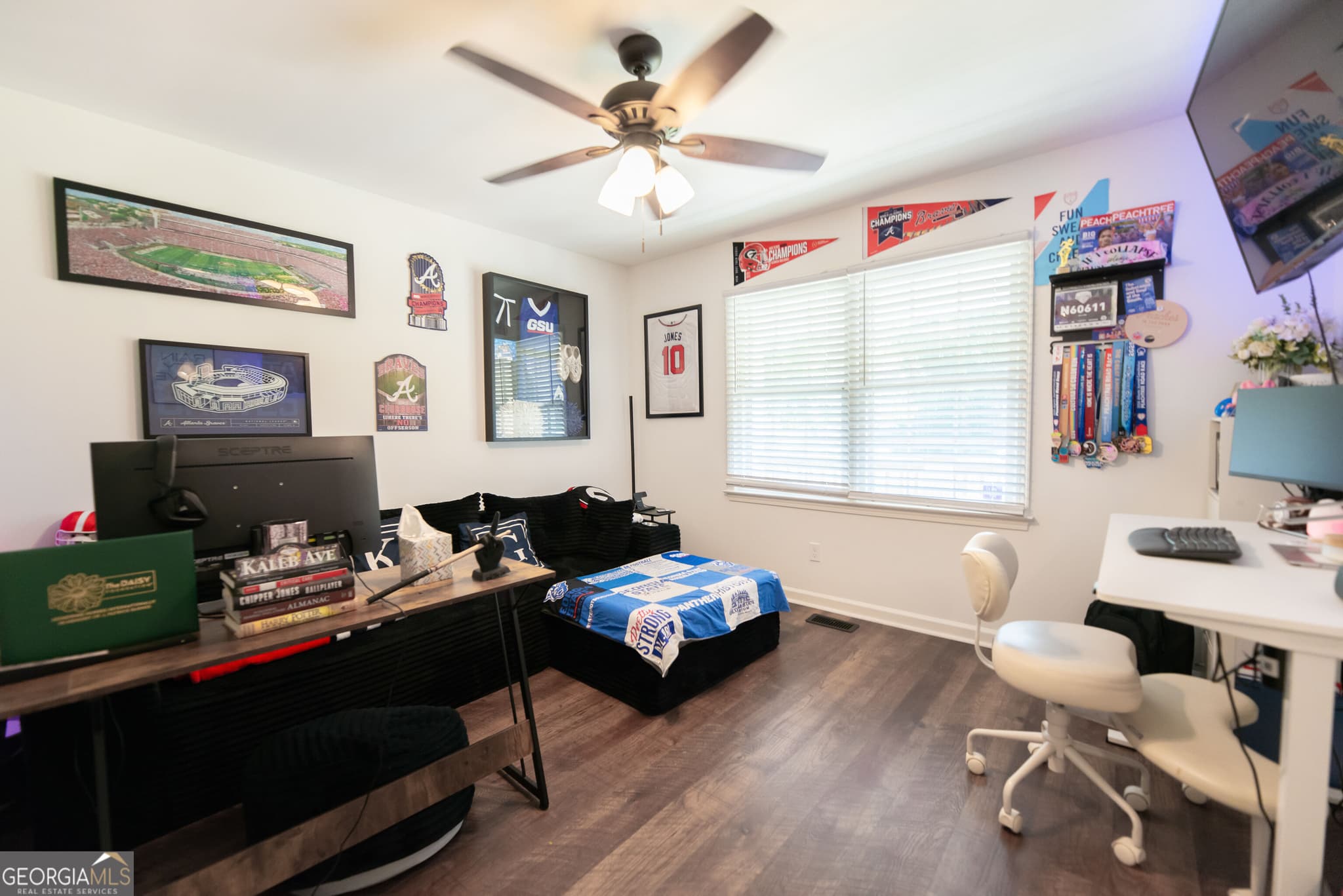 3 bedroom, 2 bathroom, 1,590 sq ft single family residence for sale at 60 Carriage Gate Drive, Sharpsburg, GA 30277 — photo 8