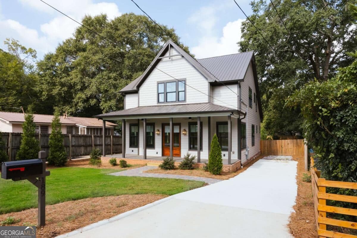 5 bedroom, 4 bathroom, 2,715 sq ft single family residence for sale at 189 Glenhaven Avenue, Athens, GA 30606 — photo 2