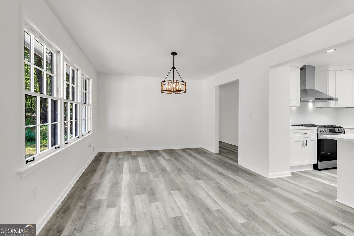 4 bedroom, 3.5 bathroom, 3,097 sq ft single family residence for sale at 165 N Morning Dove Drive, Fayetteville, GA 30215 — photo 6