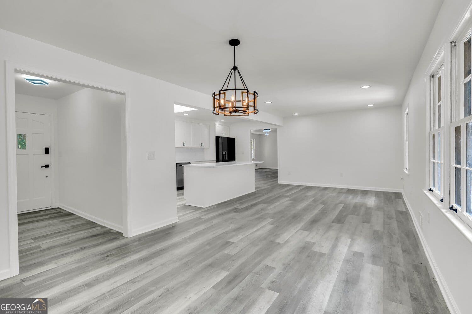 4 bedroom, 3.5 bathroom, 3,097 sq ft single family residence for sale at 165 N Morning Dove Drive, Fayetteville, GA 30215 — photo 9