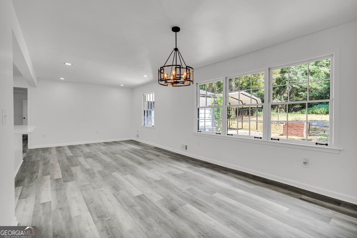 4 bedroom, 3.5 bathroom, 3,097 sq ft single family residence for sale at 165 N Morning Dove Drive, Fayetteville, GA 30215 — photo 10