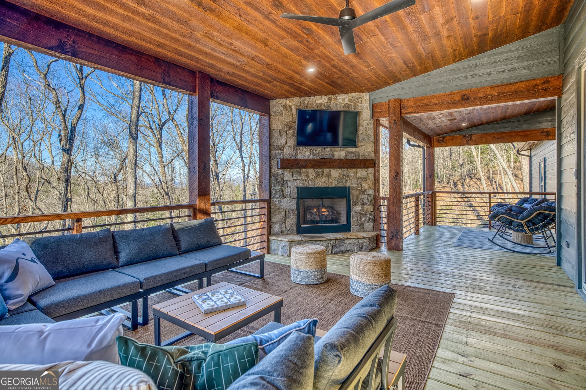 4 bedroom, 4.5 bathroom, 4,355 sq ft single family residence for sale at 1160 Mangums Trail, Blue Ridge, GA 30513 — photo 6