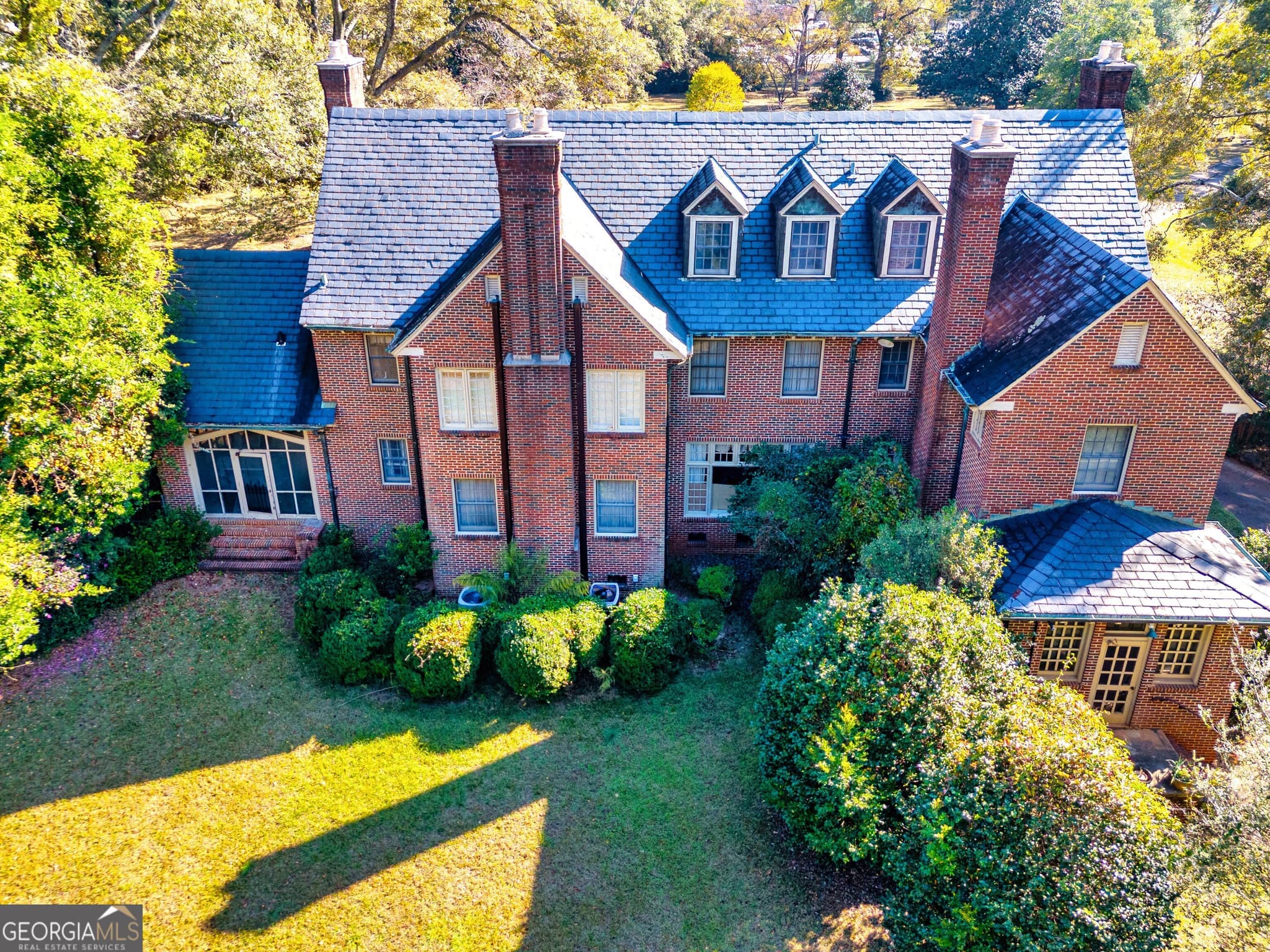 5 bedroom, 7 bathroom, 5,975 sq ft single family residence for sale at 300 Poplar Drive, Thomaston, GA 30286 — photo 3