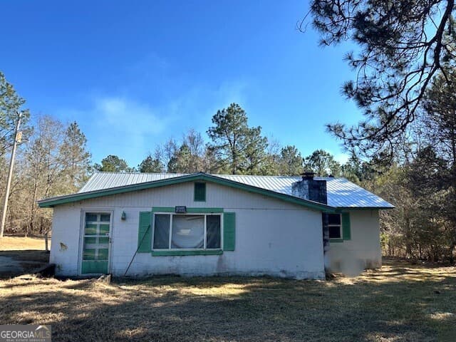4 bedroom, 2 bathroom, 1,464 sq ft single family residence under contract at 1834 Hiltonia Creek Road, Sylvania, GA 30467