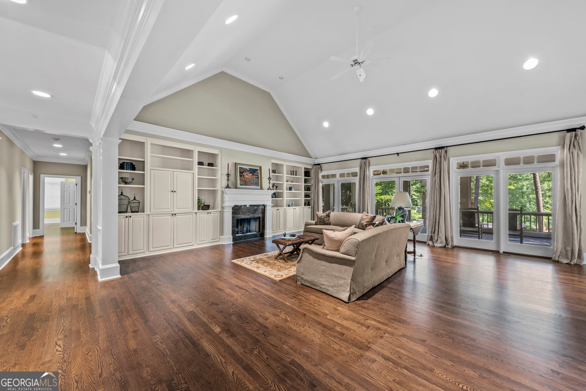 6 bedroom, 3.5 bathroom, 6,493 sq ft single family residence for sale at 111 Blue Heron Drive, Eatonton, GA 31024 — photo 2