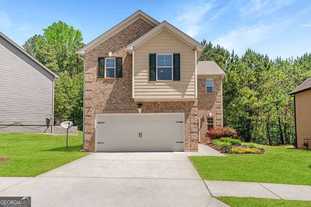 4 bedroom, 2.5 bathroom, 2,562 sq ft single family residence sold at 3567 SYCAMORE Bend, Decatur, GA 30034