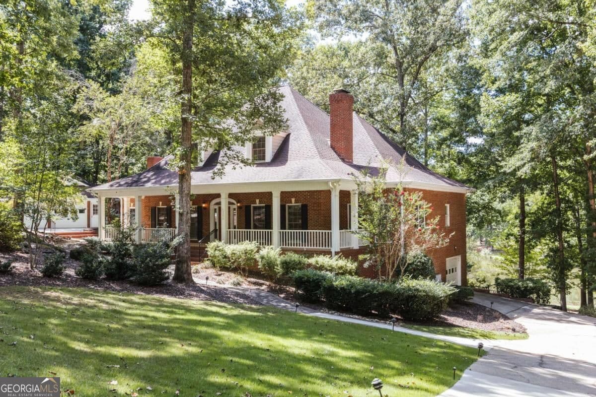4 bedroom, 4.5 bathroom, 5,710 sq ft single family residence for sale at 320 Millstone Circle, Athens, GA 30605 — photo 1 of 74