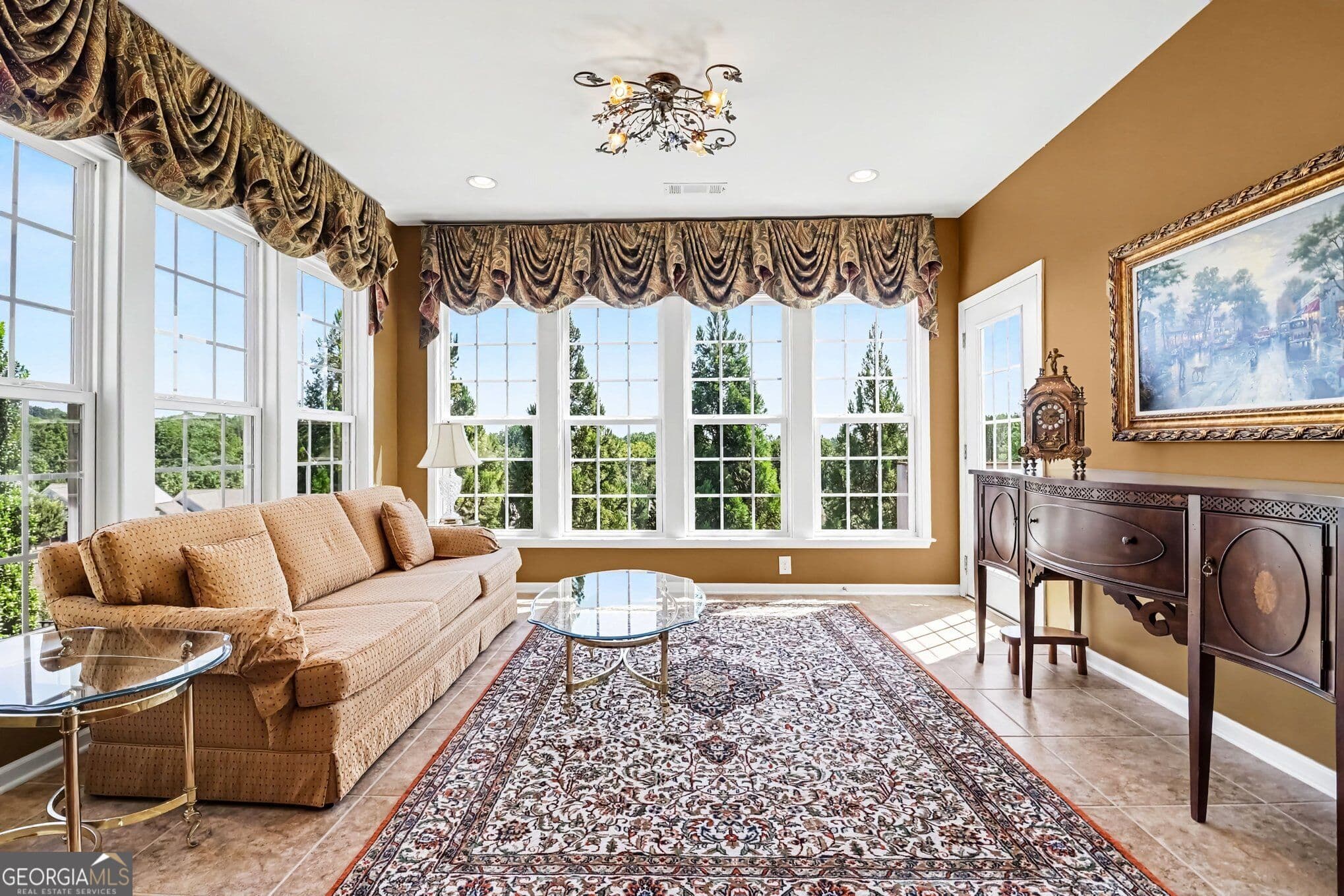 3 bedroom, 3 bathroom, 3,704 sq ft single family residence for sale at 6667 Fawn Meadow Lane, Hoschton, GA 30548 — photo 5
