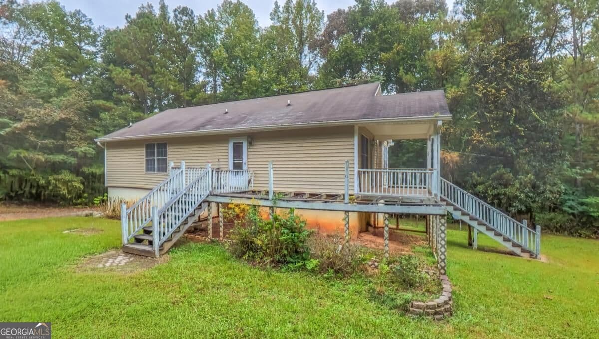 3 bedroom, 2 bathroom, 1,222 sq ft single family residence for sale at 3018 Shady Grove Road, Carrollton, GA 30116 — photo 2