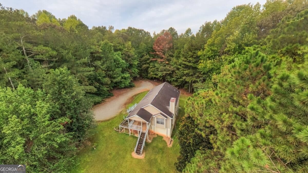 3 bedroom, 2 bathroom, 1,222 sq ft single family residence for sale at 3018 Shady Grove Road, Carrollton, GA 30116 — photo 6