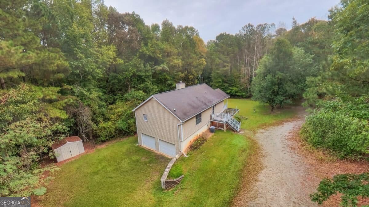 3 bedroom, 2 bathroom, 1,222 sq ft single family residence for sale at 3018 Shady Grove Road, Carrollton, GA 30116 — photo 3