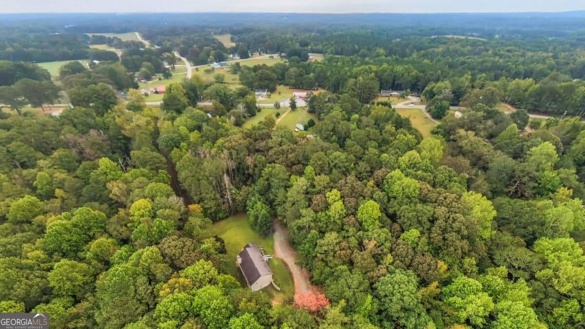 3 bedroom, 2 bathroom, 1,222 sq ft single family residence for sale at 3018 Shady Grove Road, Carrollton, GA 30116 — photo 9