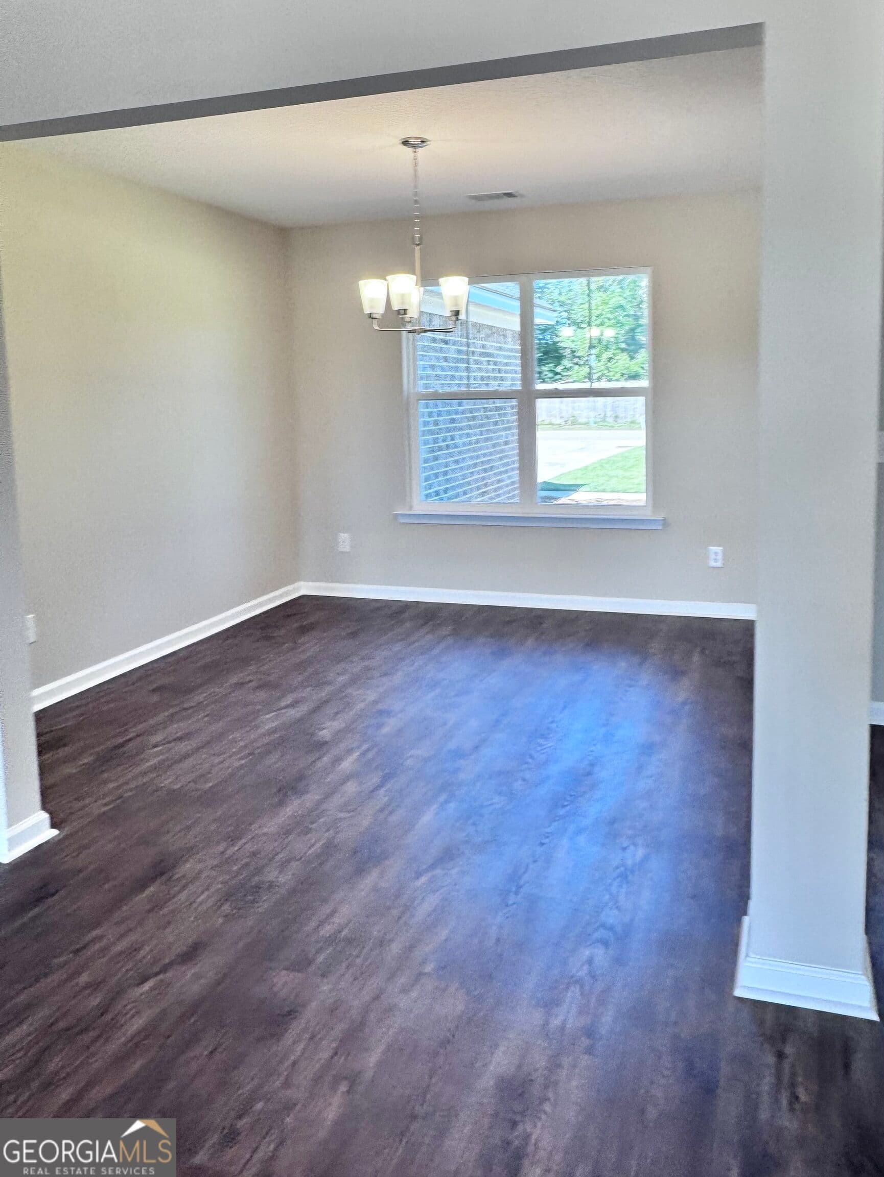 3 bedroom, 2 bathroom, 1,512 sq ft single family residence under contract at 106 Esther Avenue, Reidsville, GA 30453 — photo 6