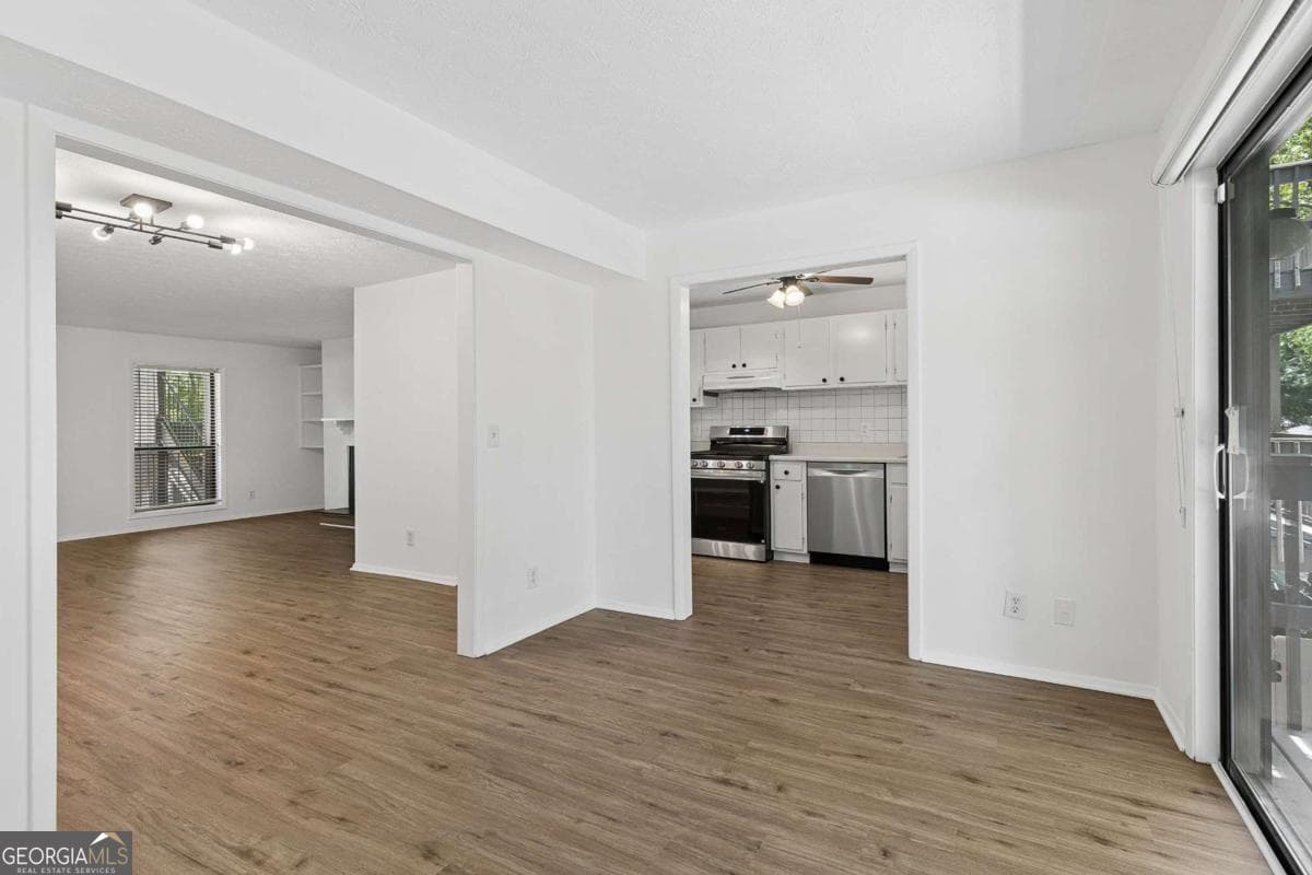 2 bedroom, 2 bathroom, 1,320 sq ft condominium for sale at 106 Cedar Court, Marietta, GA 30067 — photo 10