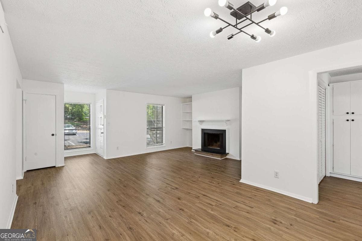 2 bedroom, 2 bathroom, 1,320 sq ft condominium for sale at 106 Cedar Court, Marietta, GA 30067 — photo 8