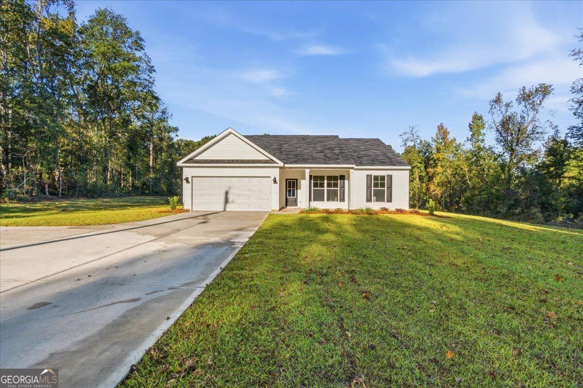 3 bedroom, 2 bathroom, 1,662 sq ft single family residence for sale at 125 Friendship Road, Sylvania, GA 30467 — photo 1 of 29