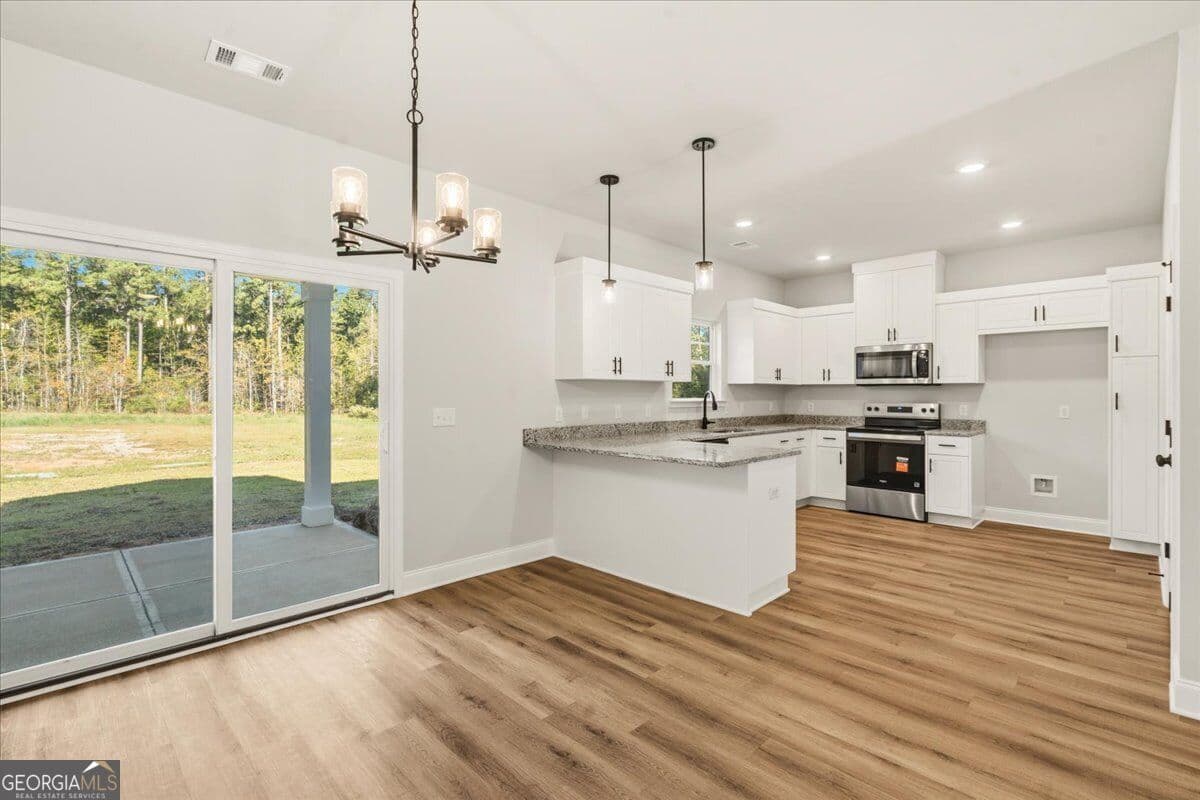 3 bedroom, 2 bathroom, 1,662 sq ft single family residence for sale at 125 Friendship Road, Sylvania, GA 30467 — photo 10