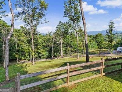 3 bedroom, 2 bathroom, 1,304 sq ft cabin,single family residence for sale at 60 Oak Forest Circle, Hayesville, NC 28904 — photo 2