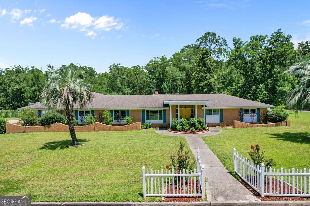 412 Pierce Street, Jesup, GA 31545 — most recent listing photo