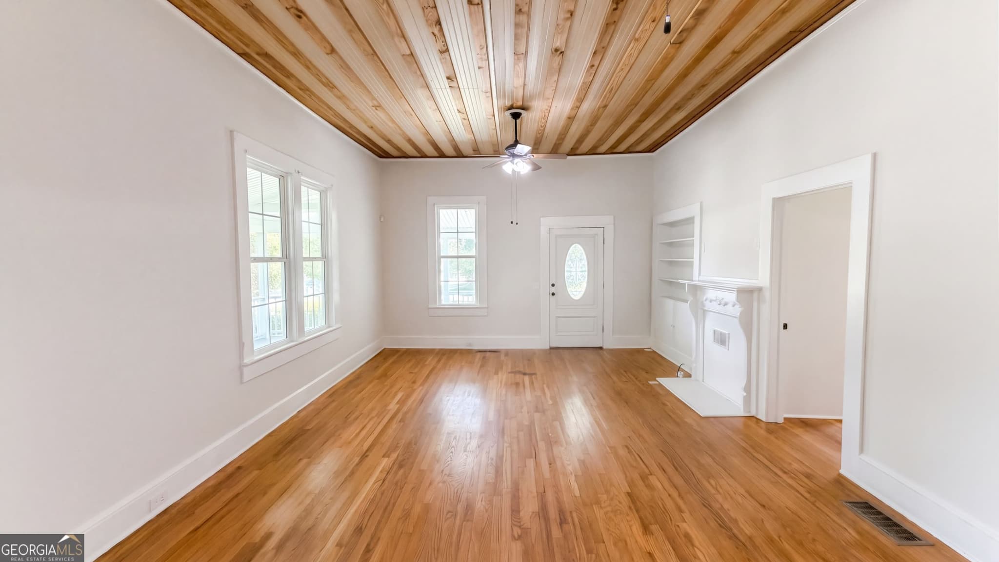 3 bedroom, 2 bathroom, 2,093 sq ft single family residence for sale at 289 Almon Road, Covington, GA 30014 — photo 7