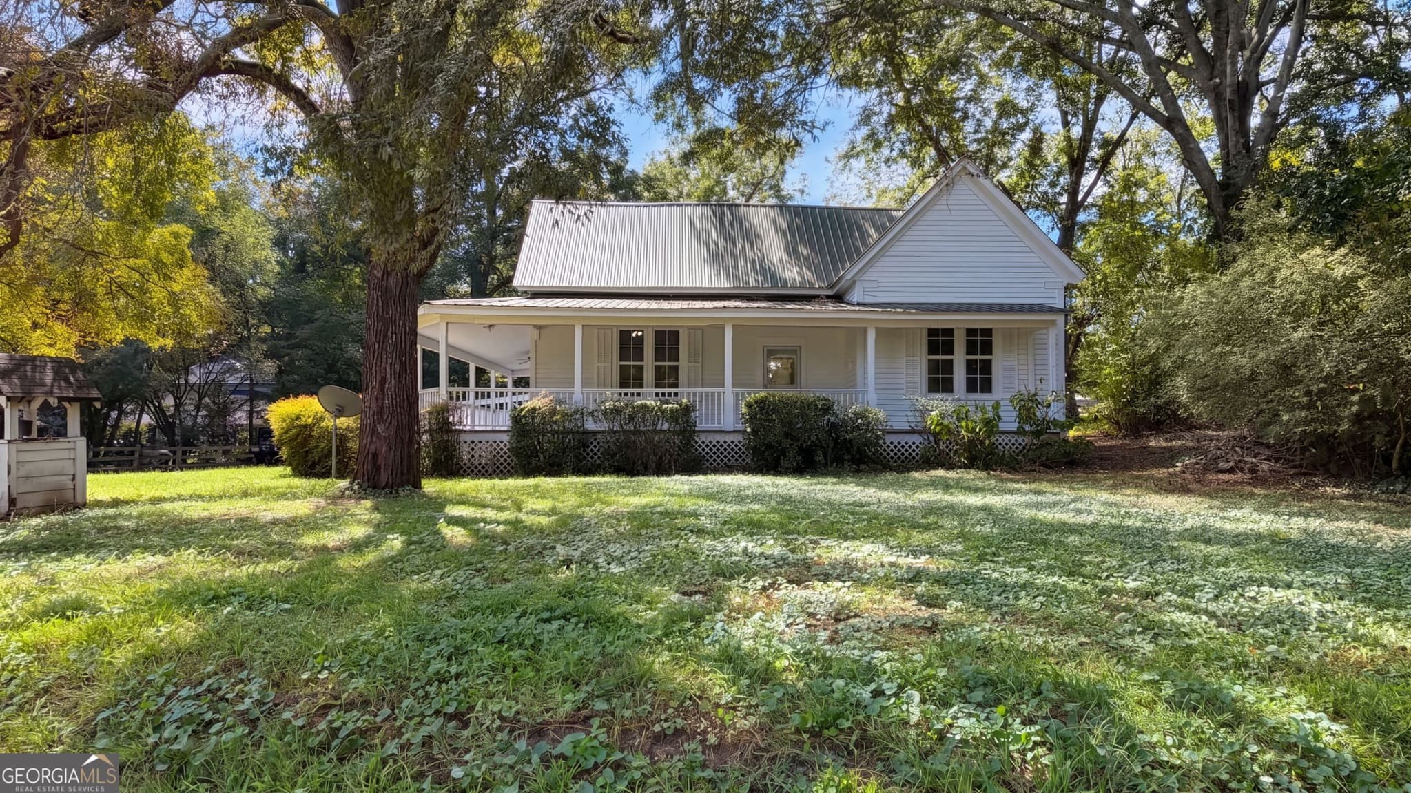 3 bedroom, 2 bathroom, 2,093 sq ft single family residence for sale at 289 Almon Road, Covington, GA 30014 — photo 1 of 28